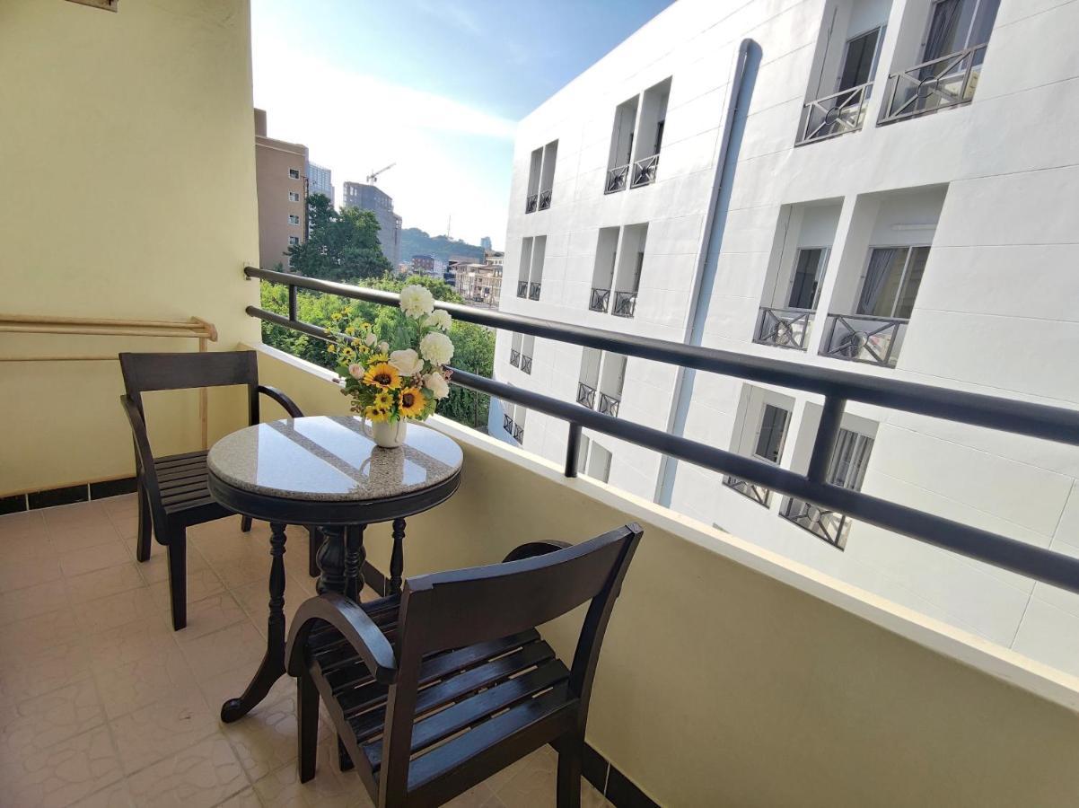 The Chanthong Residence And Hotel Pattaya Luaran gambar
