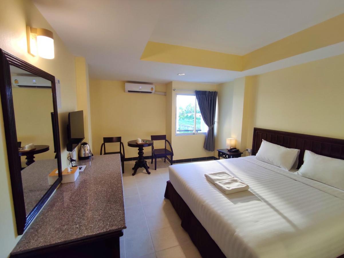 The Chanthong Residence And Hotel Pattaya Luaran gambar